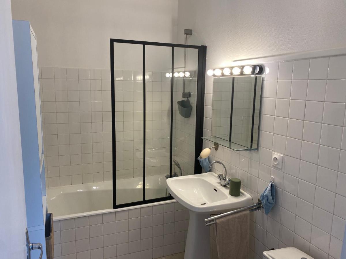 Agreable Petit Gite Avec Piscine Et Jardinet Salies-de-Béarn Dış mekan fotoğraf